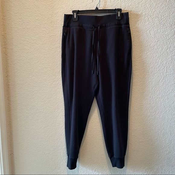 lululemon athletica Pants - Lululemon women black athleisure joggers, size 10